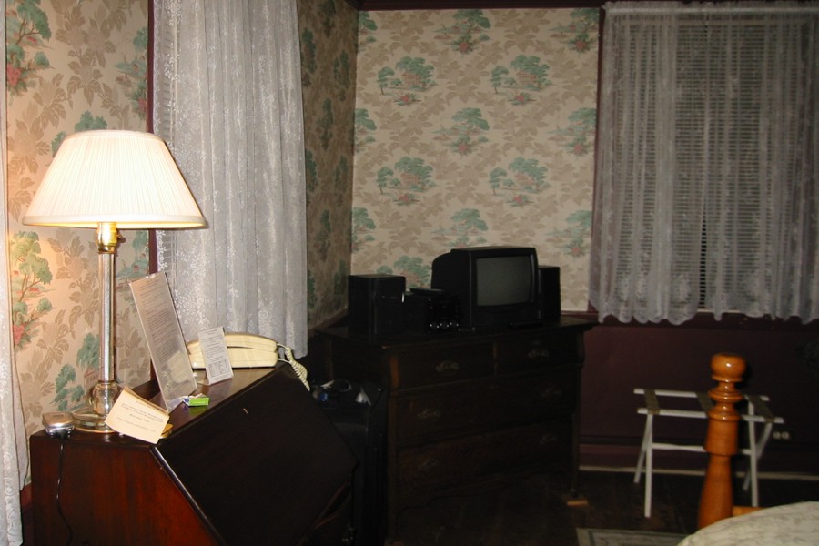 ../image/my room at the inn.jpg